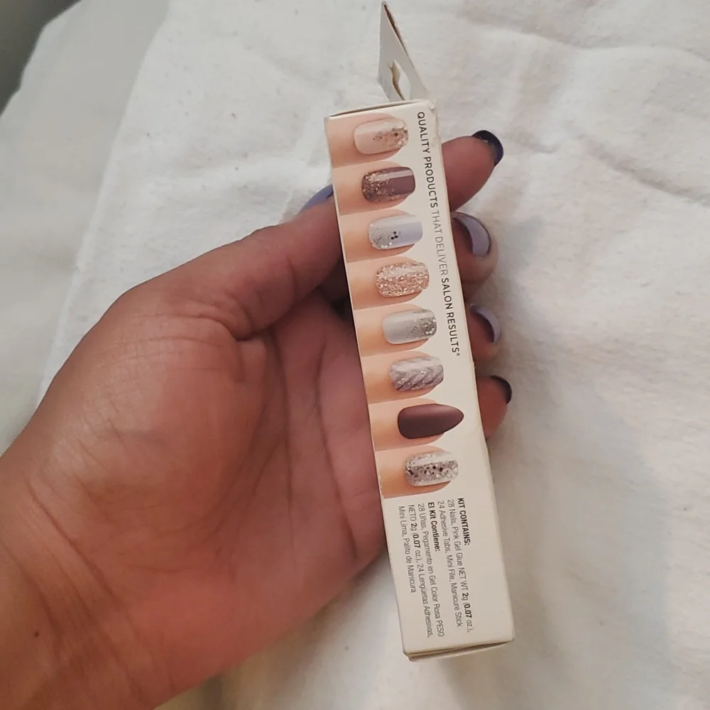 Kiss 💋 Press On Nails - Picture 4 of 6